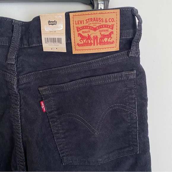 NWT Levi's Wedgie Straight Leg Button Fly Corduroy Jeans Pants Cords Soft Black - Picture 4 of 8